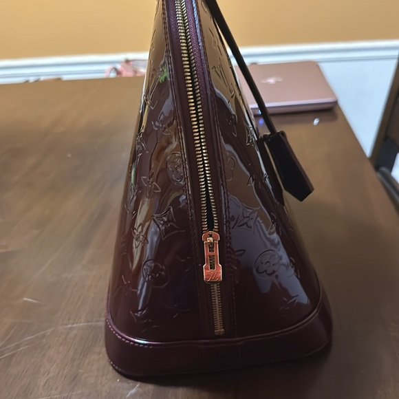 Preowned…Authentic….Excellent DEAL! Louis Vuitton Vernis Alma GM bag! - Picture 6 of 17